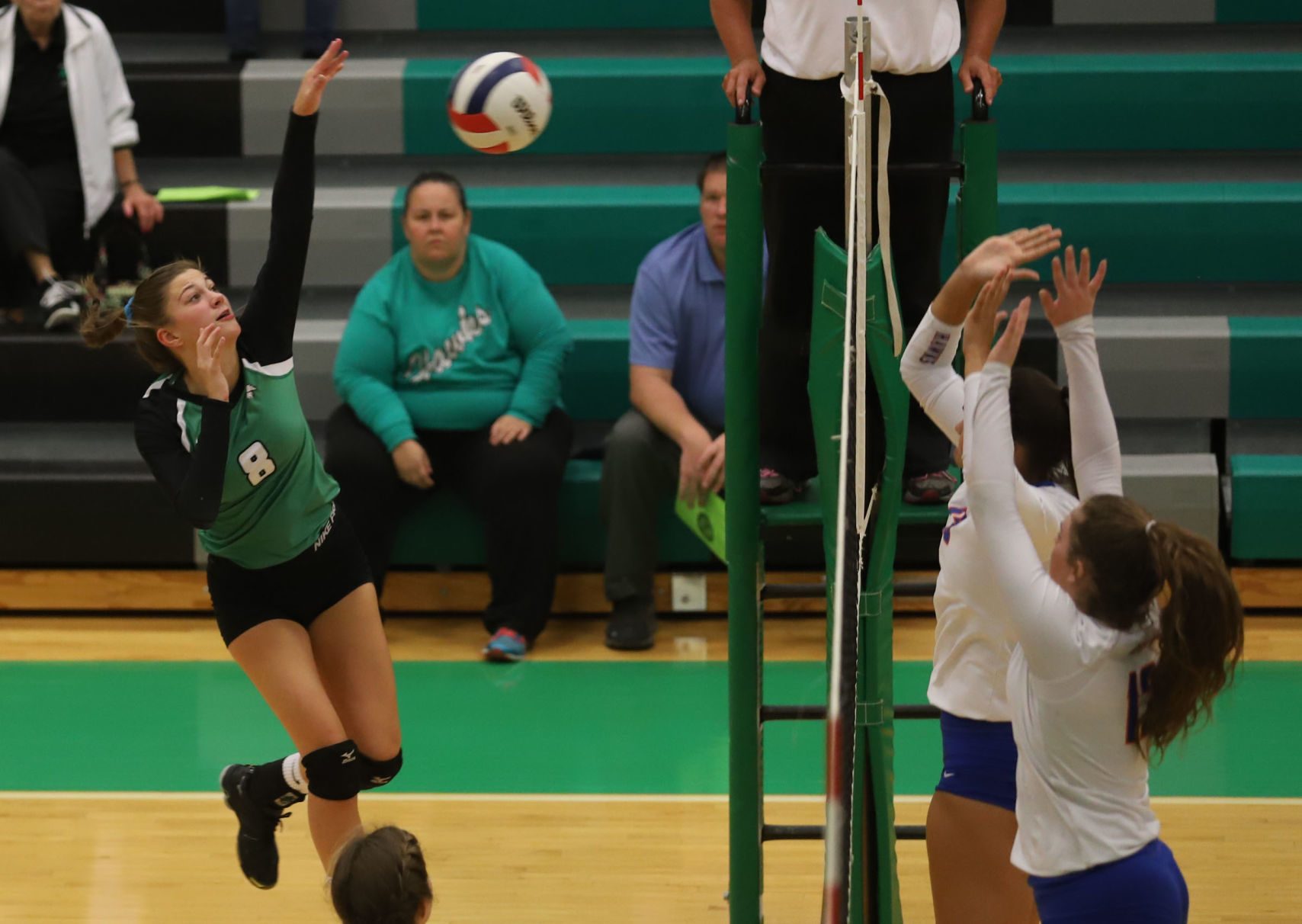 Meridian vs Riverton volleyball 16 9.10.18.jpg